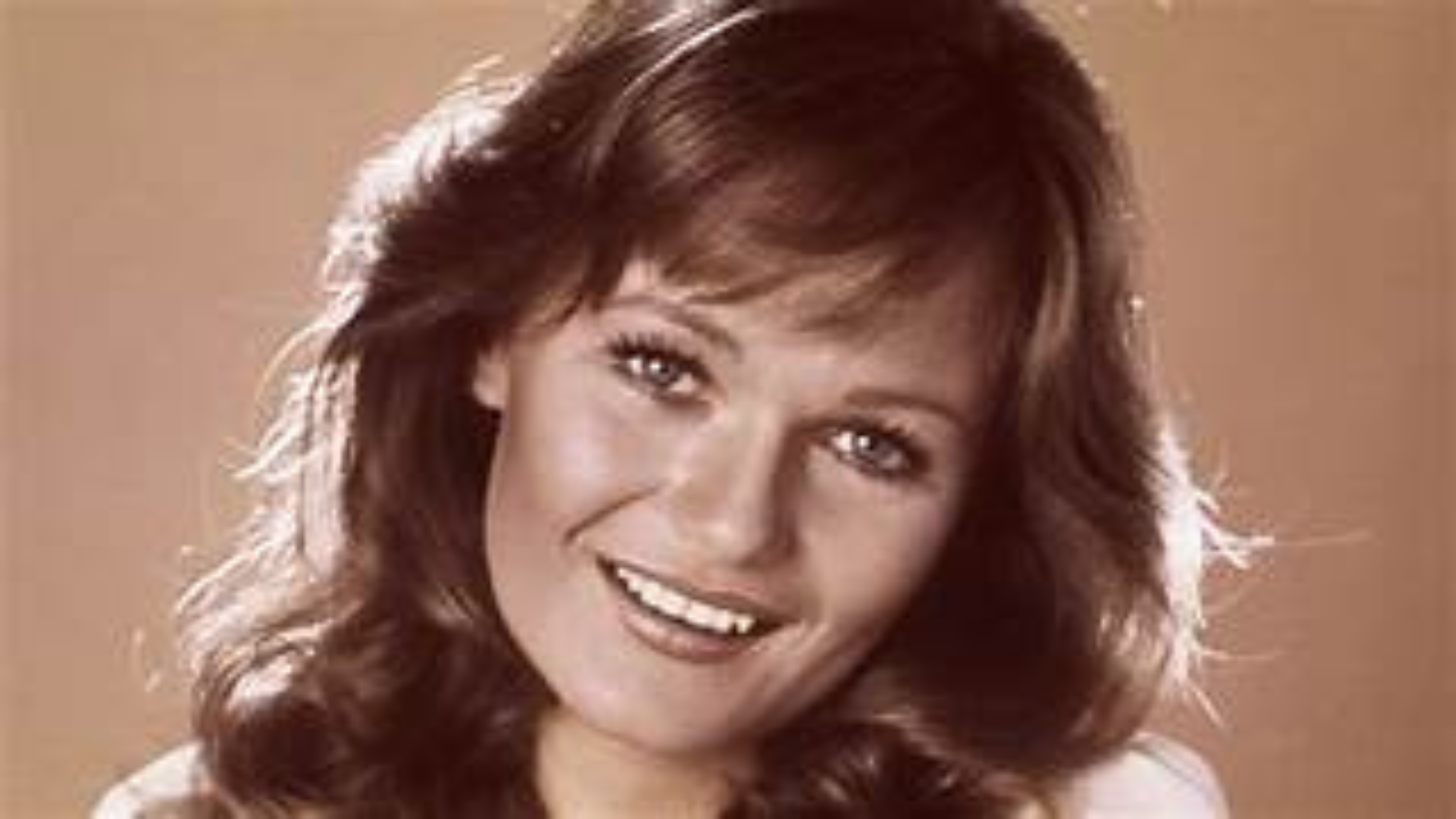 Valerie Perrine dies at 82